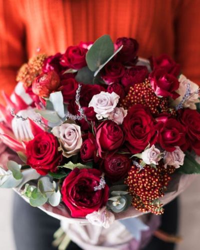 PICTURE IS ONLY FOR ILLUSTRATION PURPOSES AND DOES NOT REPRESENT WHAT WILL BE DESIGNED.

Colors, flowers, styles and container are all subject to availability.

&nbsp;

Pick out your perfect dream combination of colors and a vase and let us do the rest! We will make your Valentine thrilled that you trusted us to design and deliver the ideal floral arrangement! Please note any specifics (flowers, bow or no bow, etc) in the notes and we will do our best to accommodate.